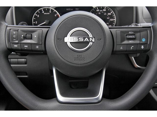 Vehicle image 16 of 32