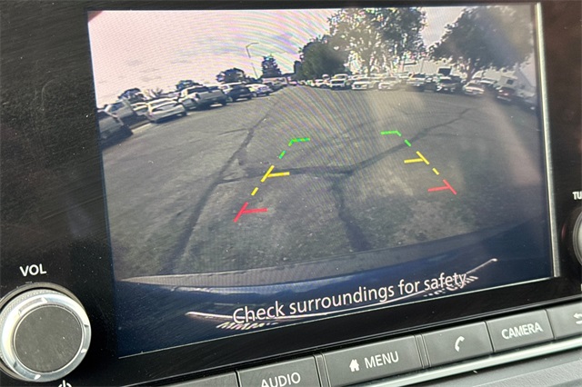 2023 Nissan Rogue SV Image 37 of 78