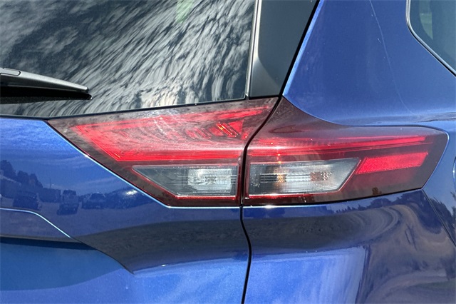 2023 Nissan Rogue SV Image 75 of 78