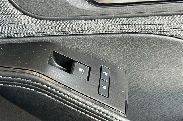 2023 Nissan Rogue SV Image 73 of 78