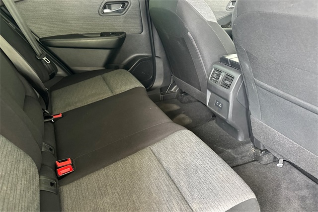 2023 Nissan Rogue SV Image 26 of 78