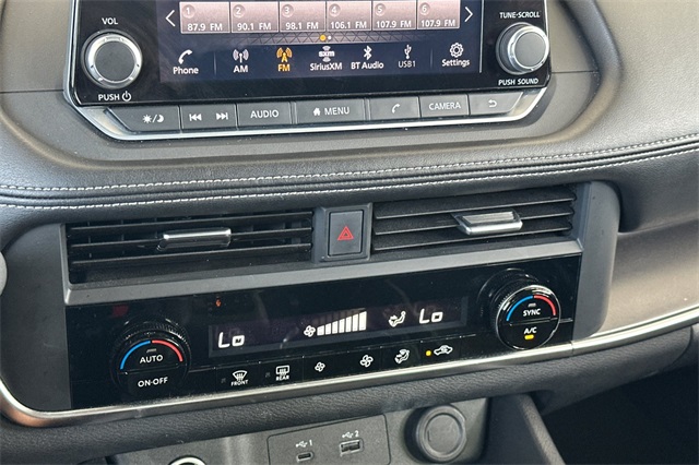 2023 Nissan Rogue SV Image 36 of 78