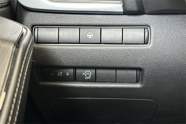 2023 Nissan Rogue SV Image 53 of 78