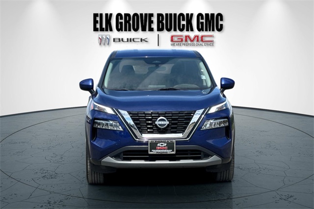 2023 Nissan Rogue SV Image 4 of 78