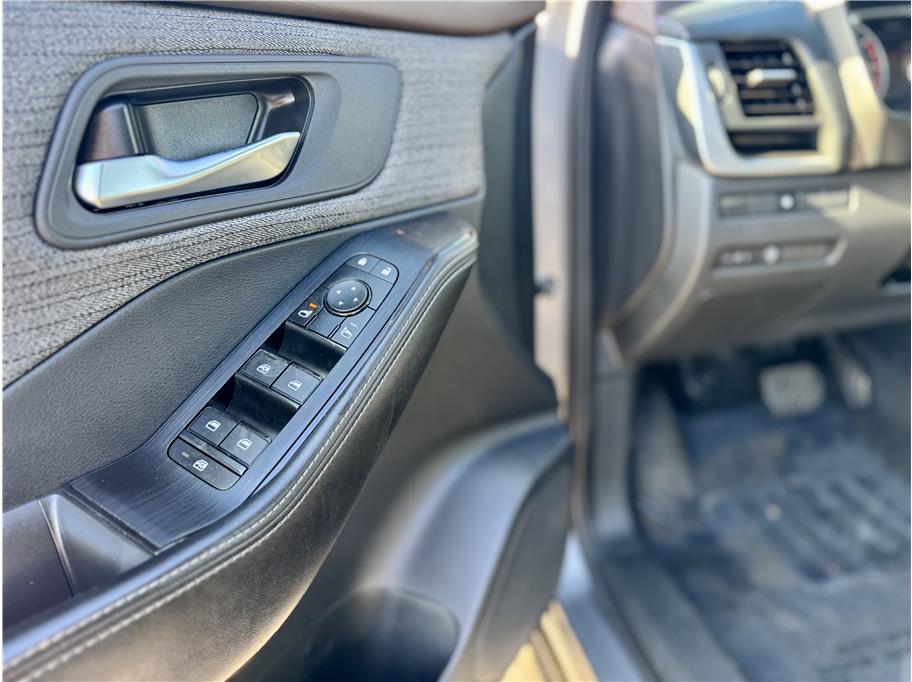 2023 Nissan Rogue SV Image 15 of 24