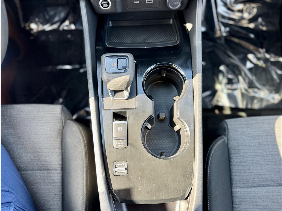 2023 Nissan Rogue SV Image 21 of 24