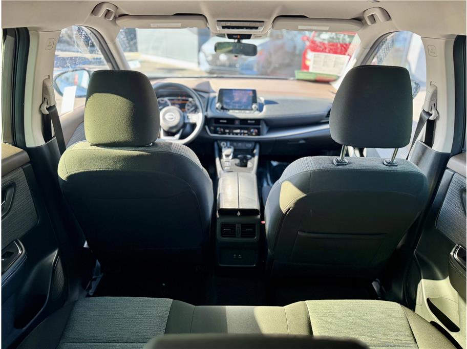 2023 Nissan Rogue SV Image 22 of 24