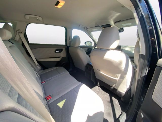 Vehicle image 13 of 20