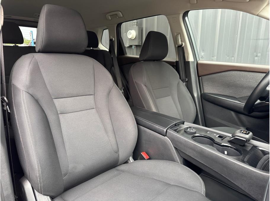 2023 Nissan Rogue S Image 14 of 25