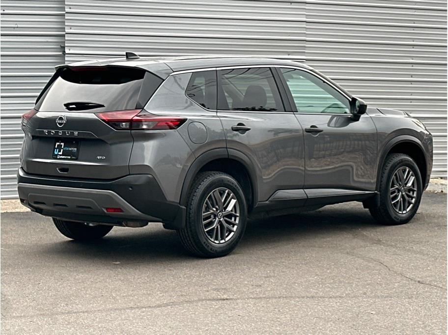 2023 Nissan Rogue S Image 8 of 25