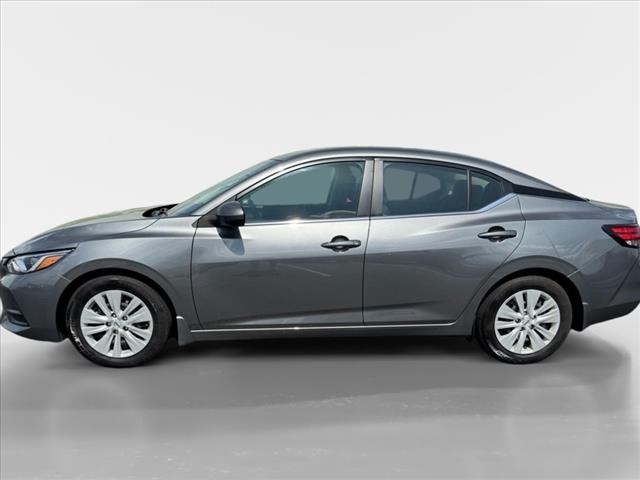 Vehicle image 8 of 22