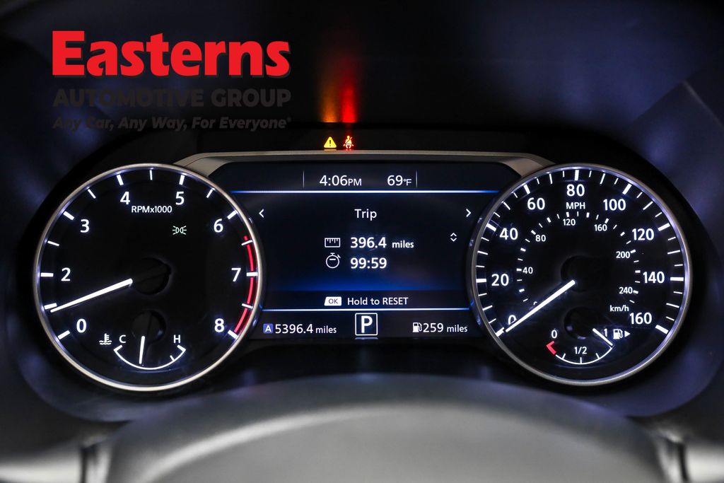 2023 Nissan Sentra SR Image 48 of 64