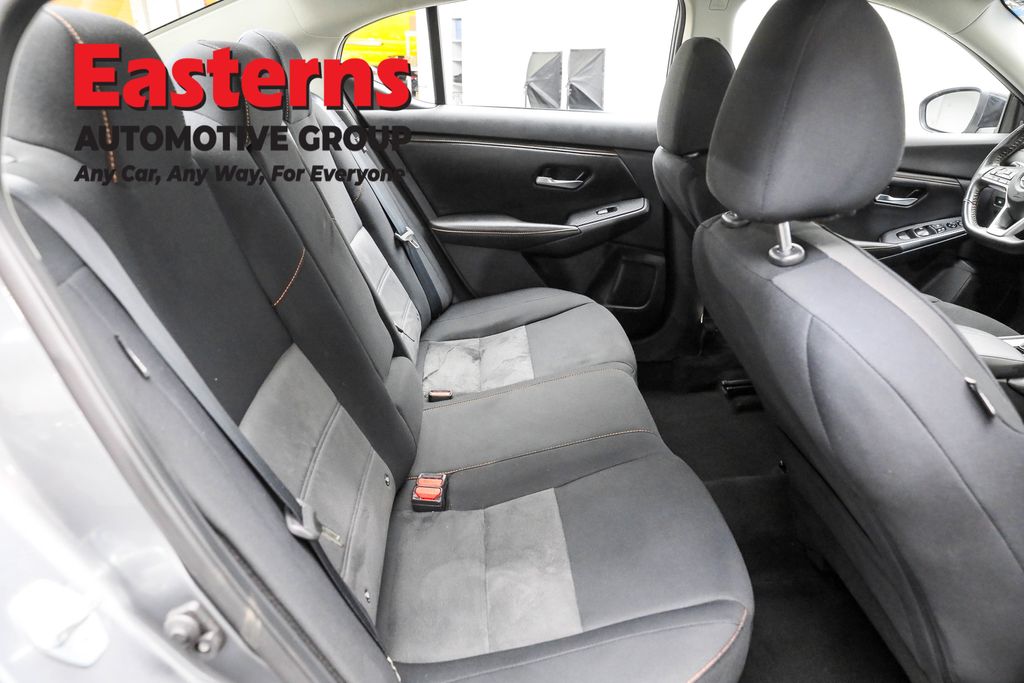 2023 Nissan Sentra SR Image 43 of 64