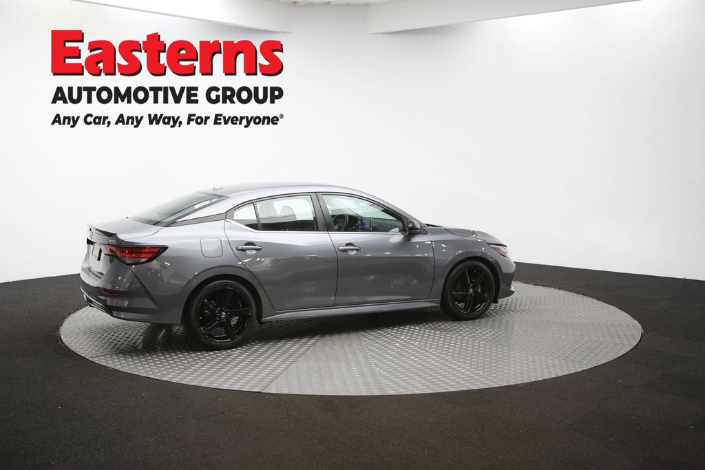 2023 Nissan Sentra SR Image 19 of 64