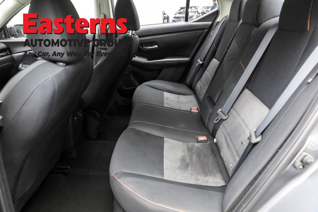 2023 Nissan Sentra SR Image 44 of 64