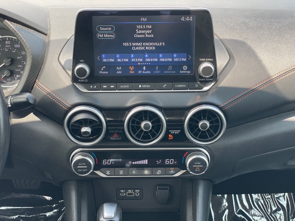 Vehicle image 20 of 25