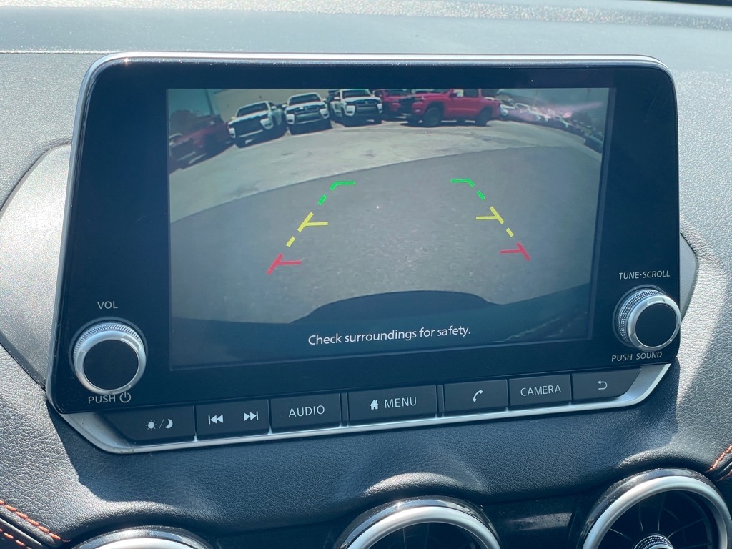 Vehicle image 19 of 25
