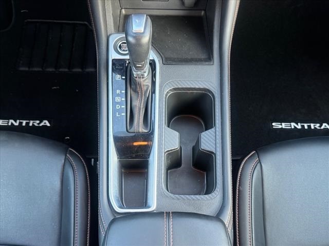 Vehicle image 23 of 25