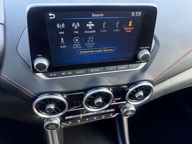 Vehicle image 11 of 25