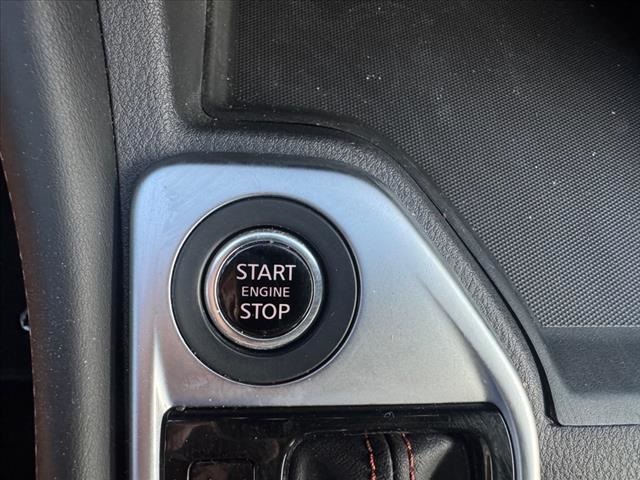 Vehicle image 15 of 25