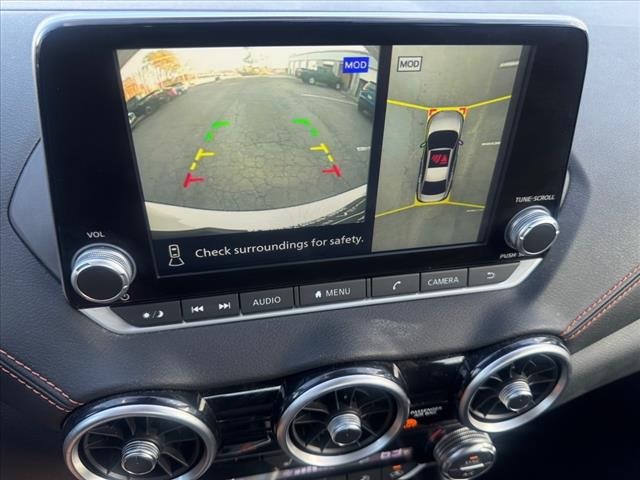 Vehicle image 12 of 25
