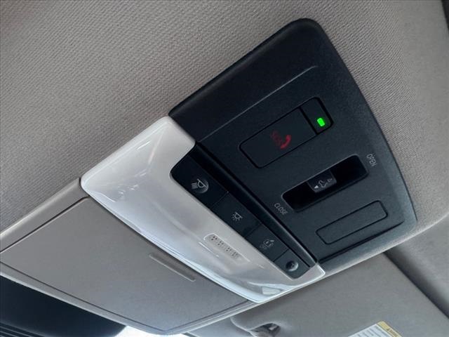 Vehicle image 24 of 25