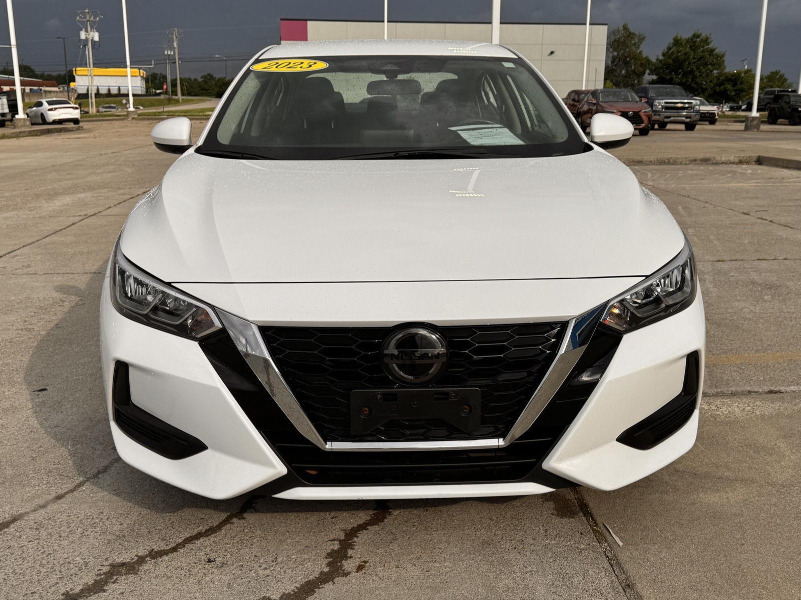 2023 Nissan Sentra SV Image 3 of 53