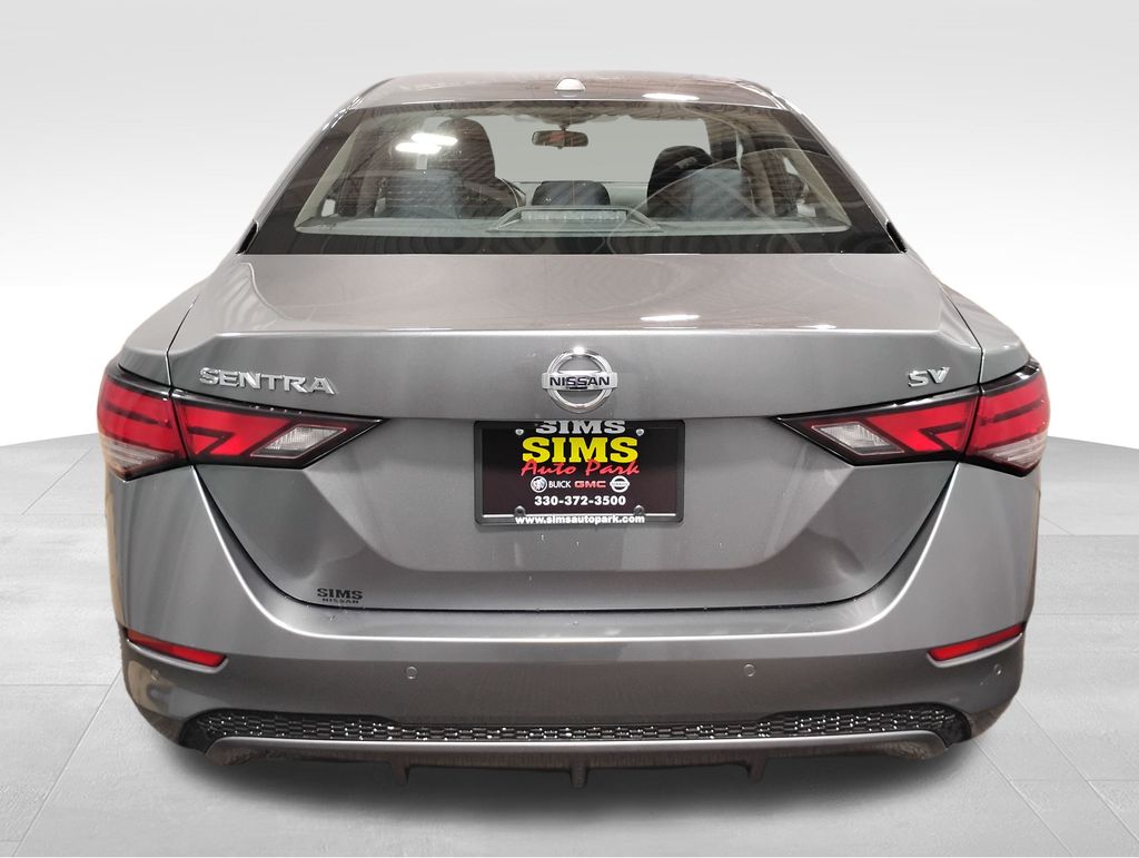 Vehicle image 6 of 33