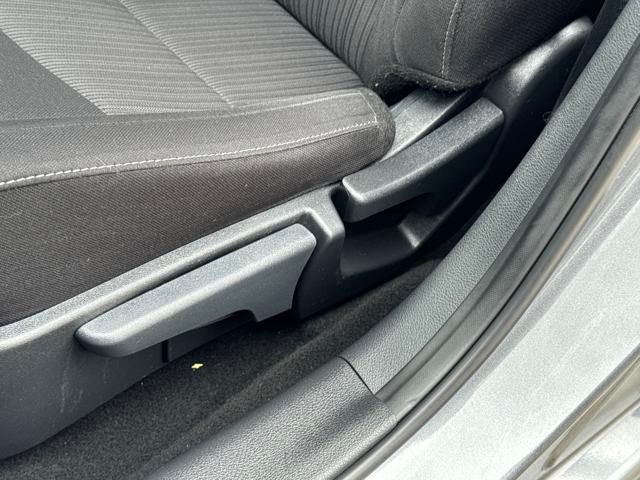 Vehicle image 5 of 24