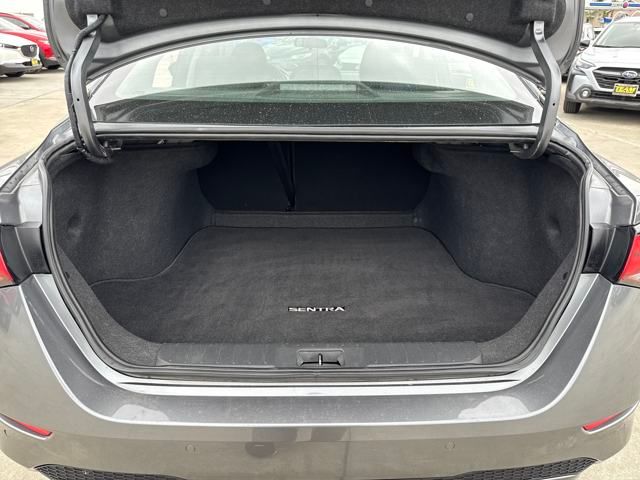 Vehicle image 20 of 24