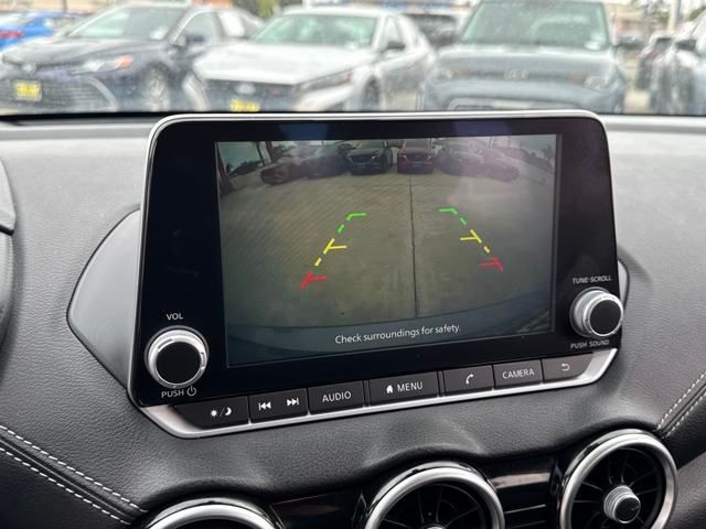 Vehicle image 12 of 24