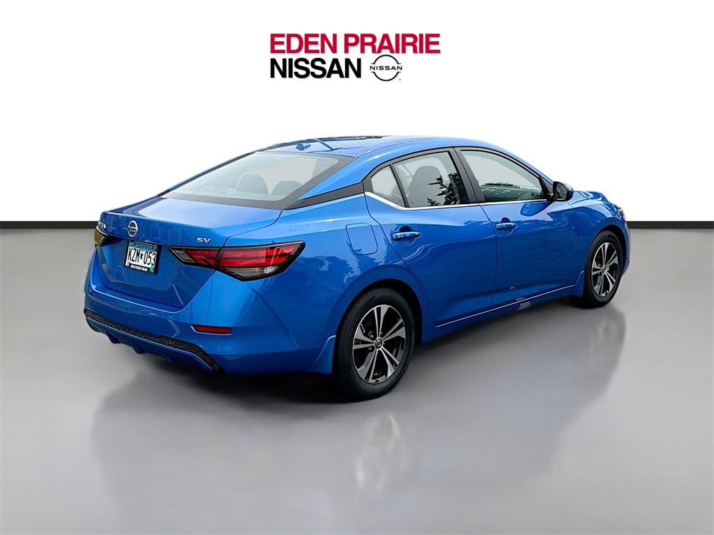 Vehicle image 5 of 26
