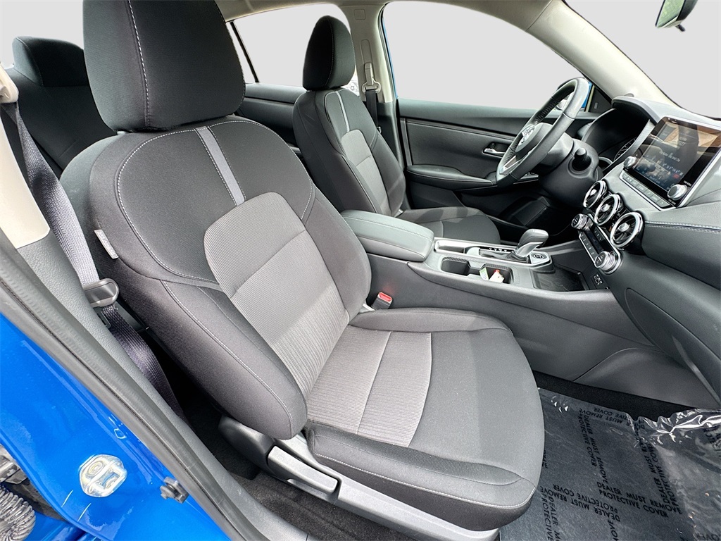 Vehicle image 12 of 26