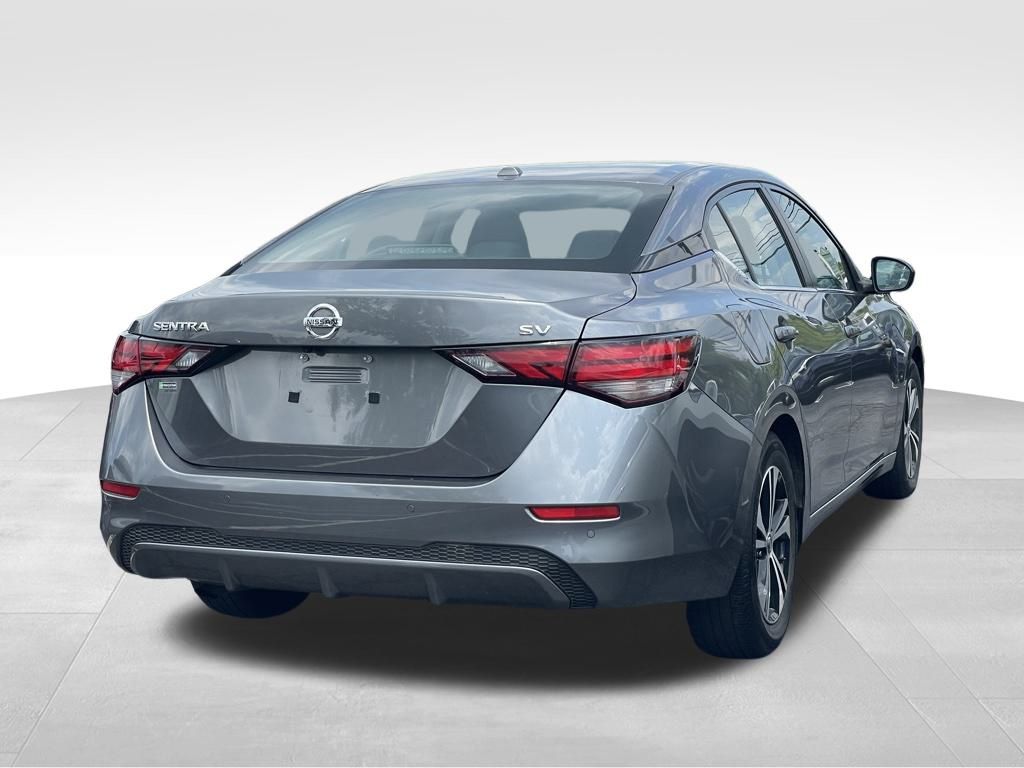 Vehicle image 4 of 30