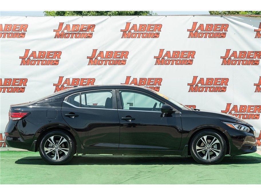Vehicle image 3 of 24