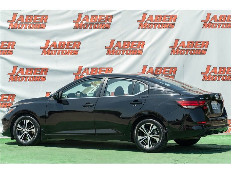 Vehicle image 7 of 24