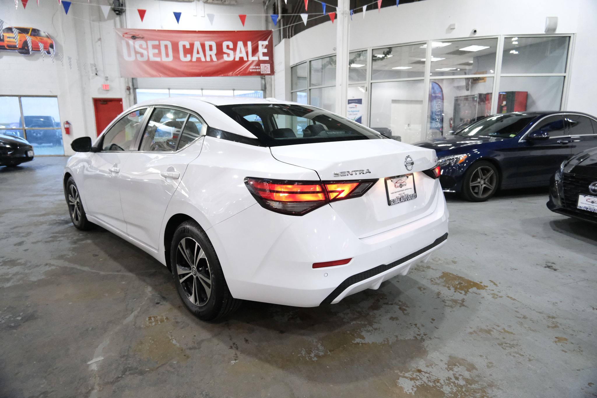 2023 Nissan Sentra SV Image 7 of 36