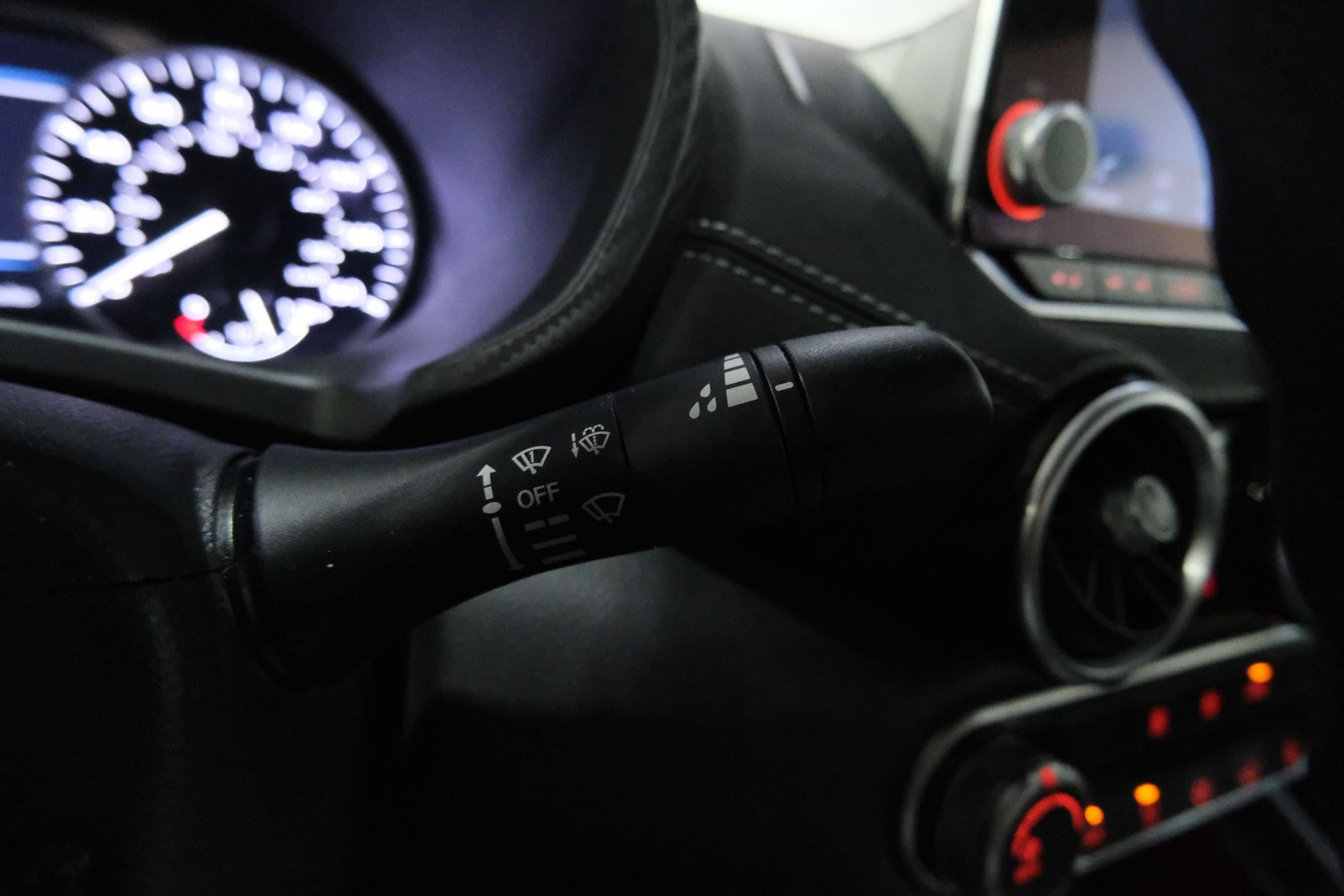 2023 Nissan Sentra SV Image 27 of 36