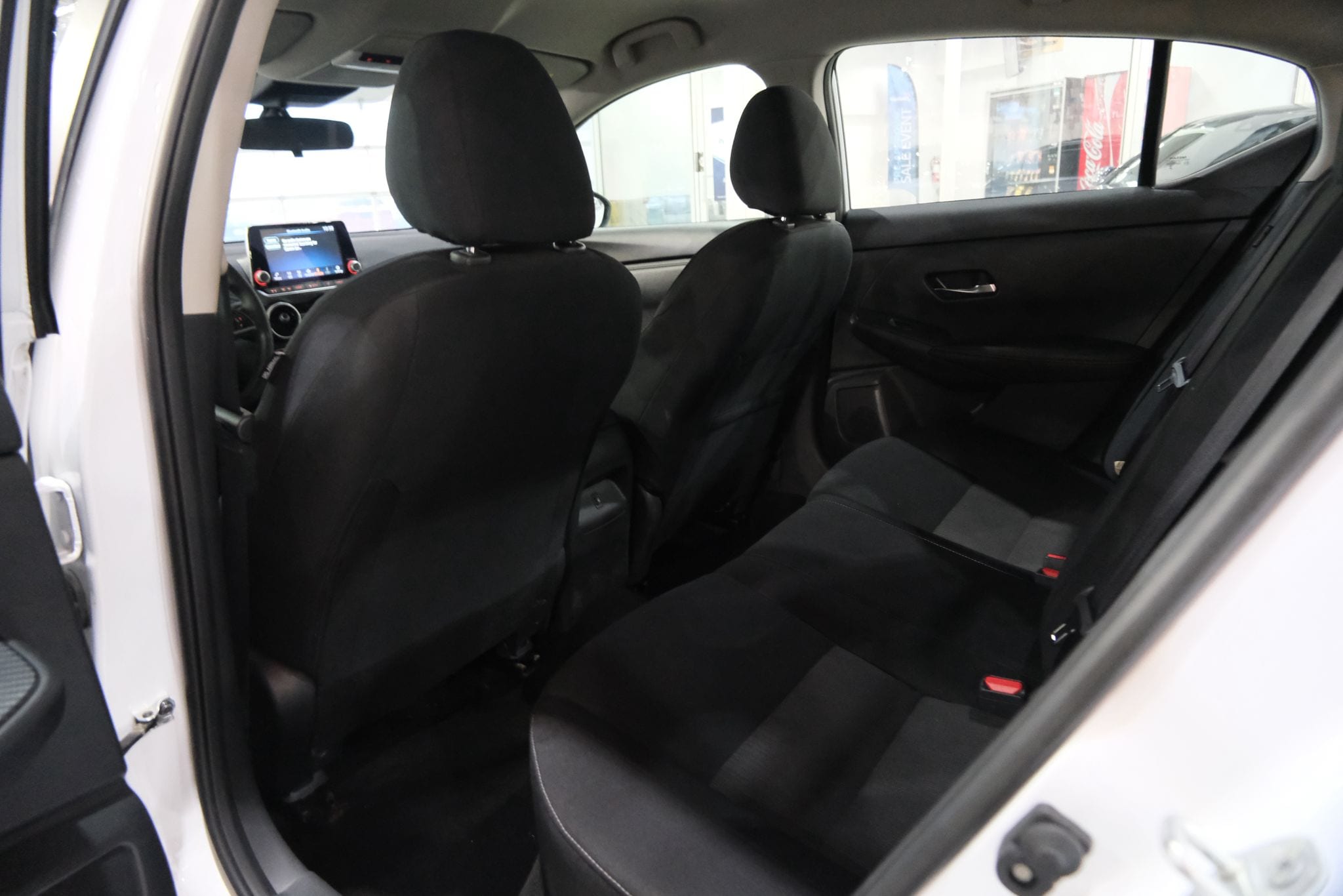 2023 Nissan Sentra SV Image 18 of 36