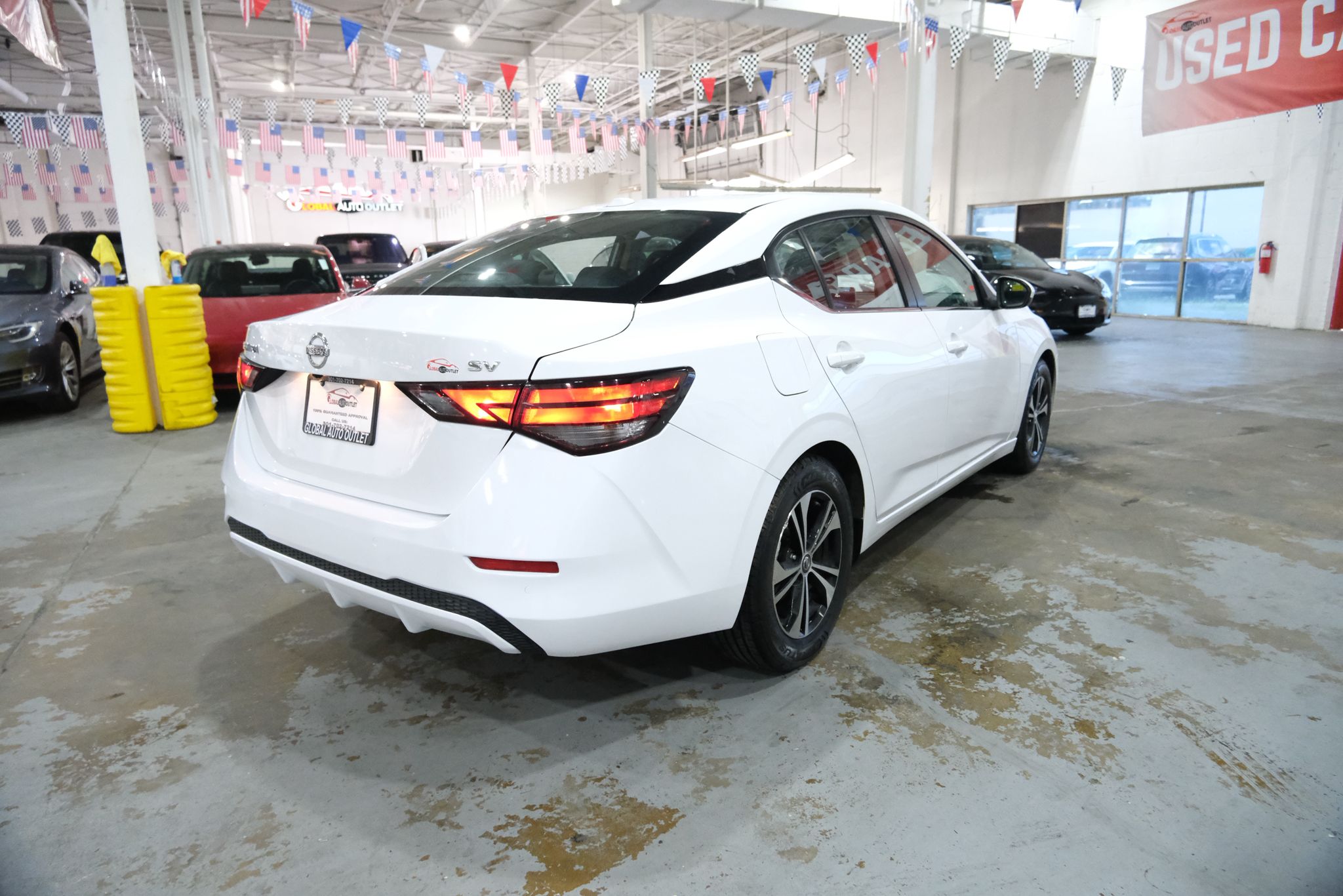 2023 Nissan Sentra SV Image 5 of 36