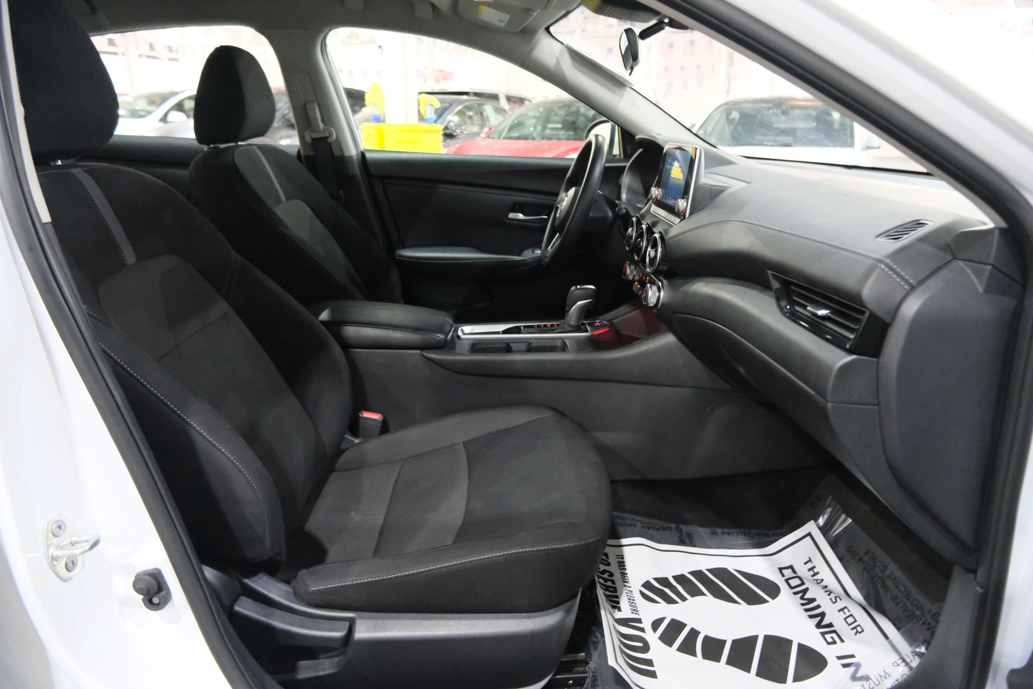 2023 Nissan Sentra SV Image 15 of 36