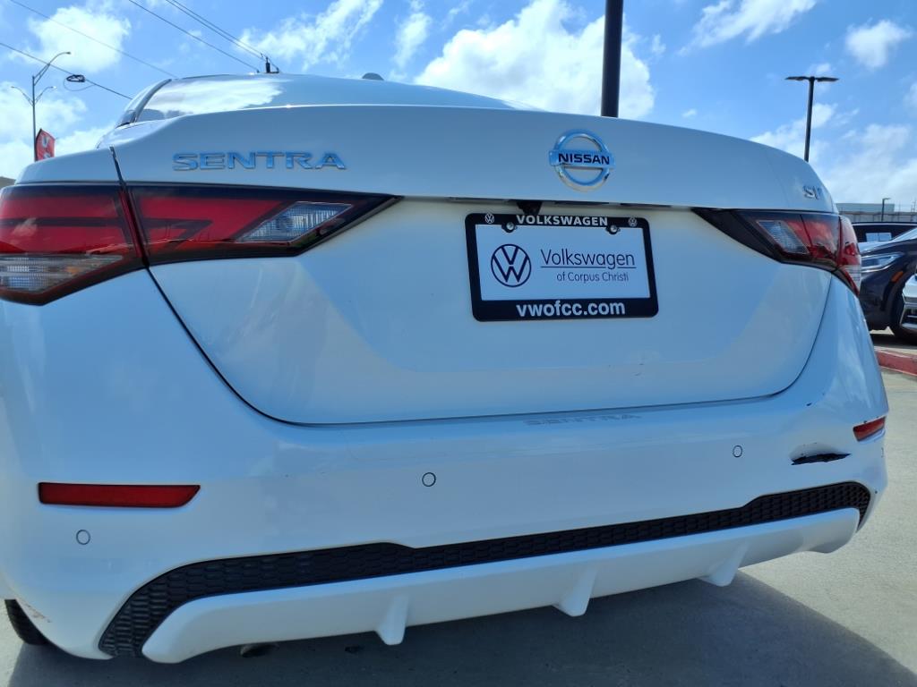 Vehicle image 6 of 30