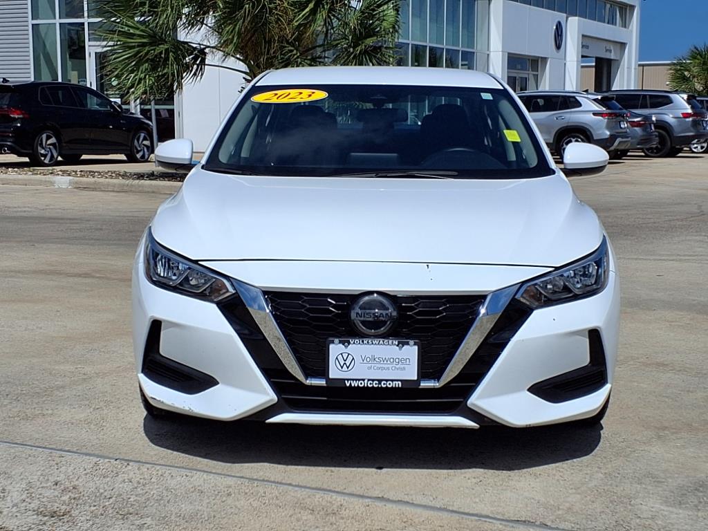 Vehicle image 2 of 30