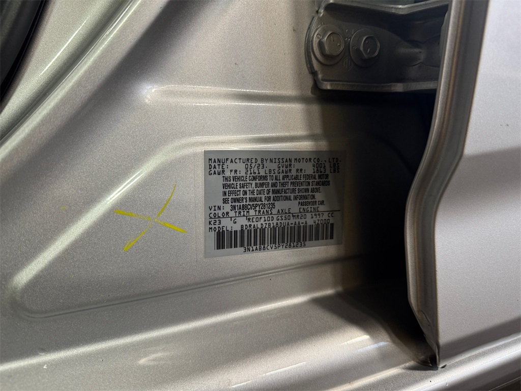 2023 Nissan Sentra SV Image 26 of 32