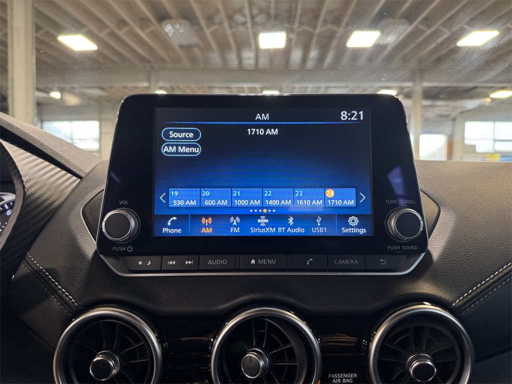 2023 Nissan Sentra SV Image 17 of 32