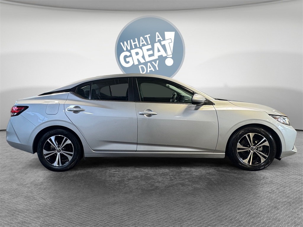 2023 Nissan Sentra SV Image 4 of 32