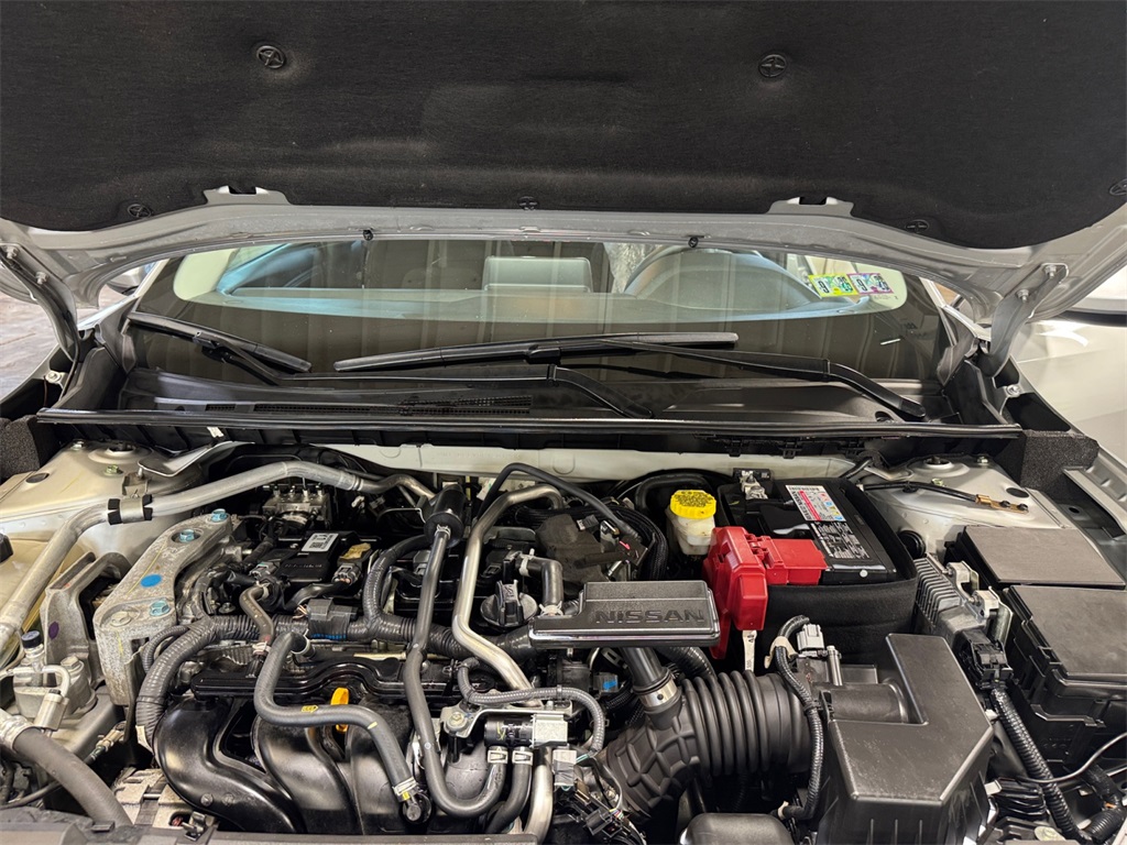 2023 Nissan Sentra SV Image 9 of 32