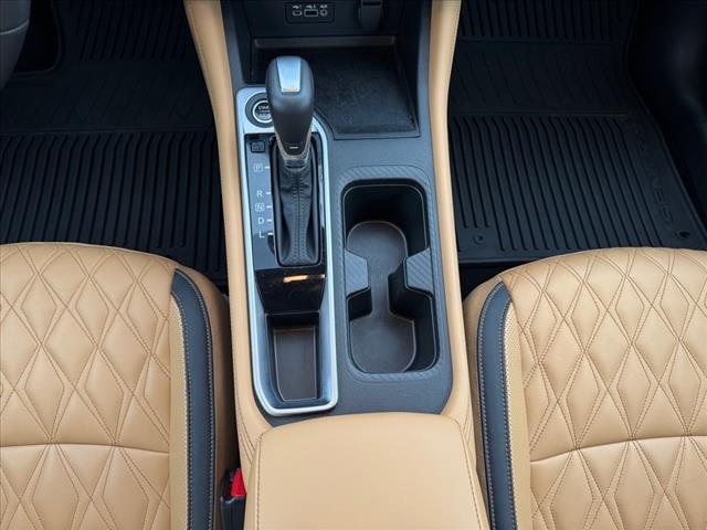 Vehicle image 24 of 25
