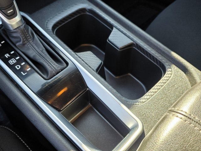 Vehicle image 24 of 38