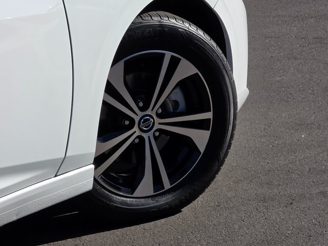 Vehicle image 9 of 38